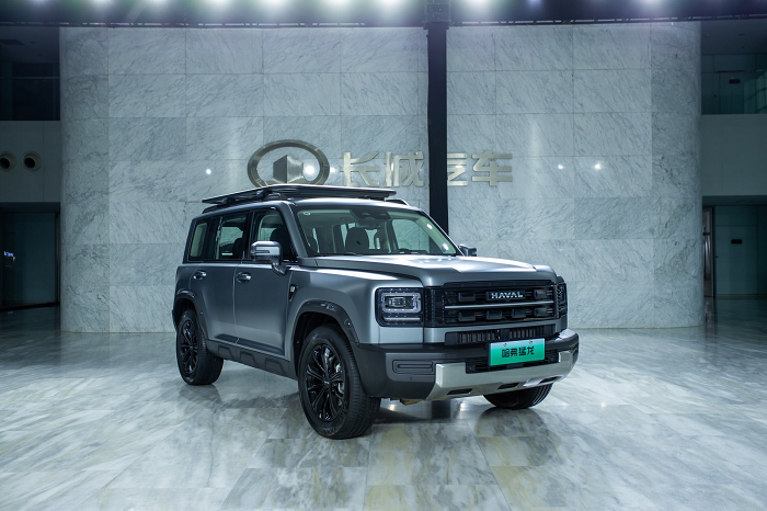 6389128301714377924912631